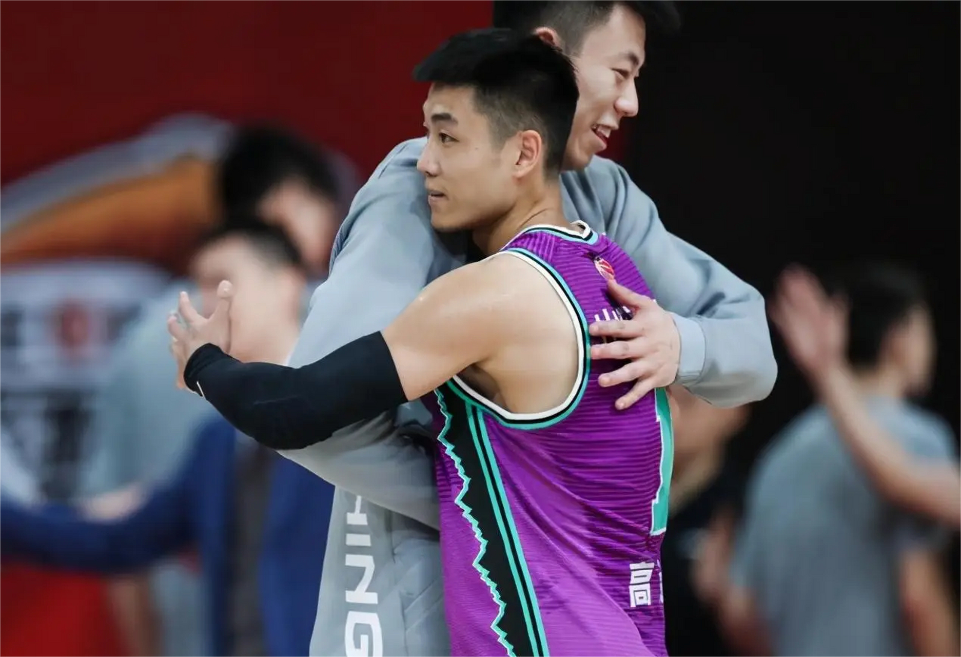 英雄联盟下注_山东高速cba球员名单